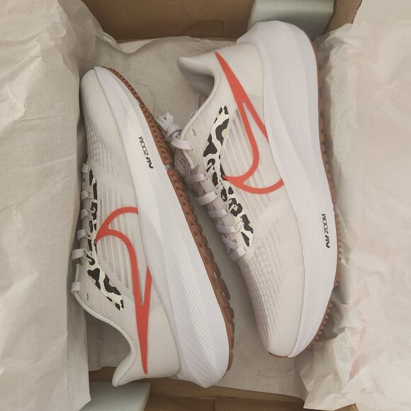 NIKE Women's air zoom Pegasus 39, White Team Orange Platinum Tint, 6 - Picture 9 of 10